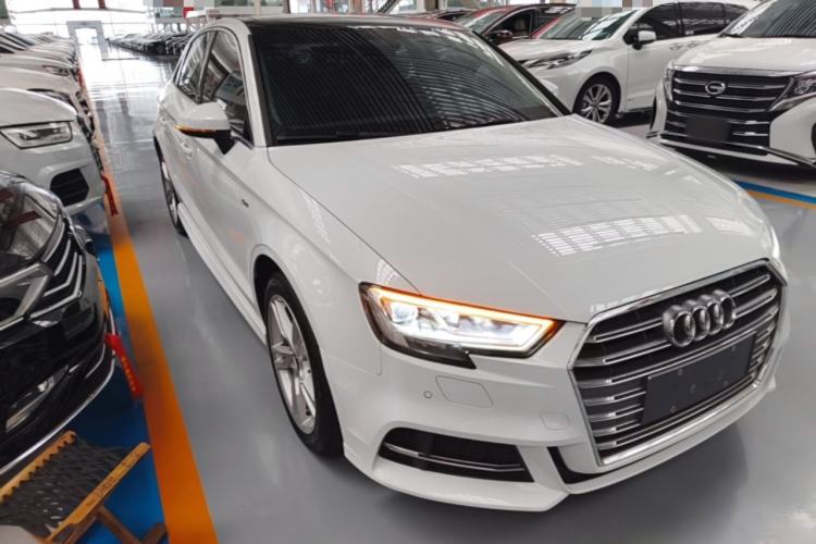 Used Audi A3 2020 Limousine 35 TFSI Fashion Edition China VI Emission Standard Front Right 45 Deg
