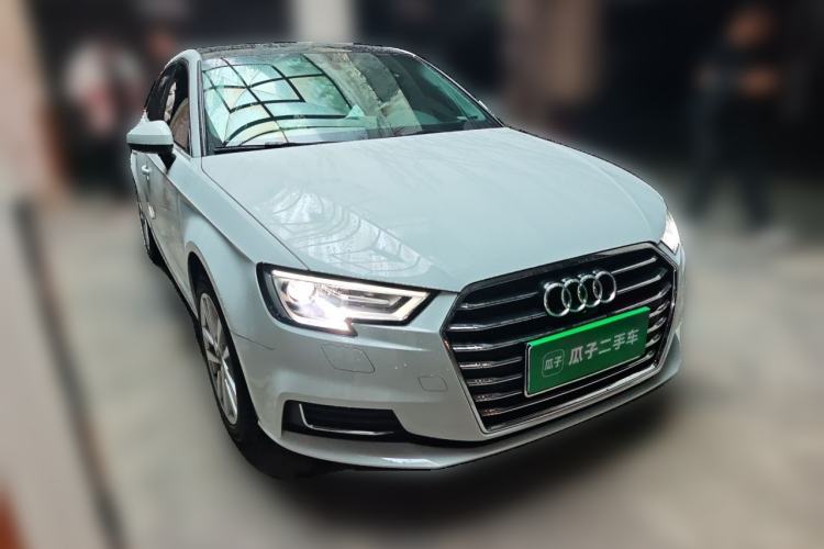Used Audi A3 2020 Restyled Sportback 35 TFSI Entry-Level China VI Emission Standard Front Right 45 Deg