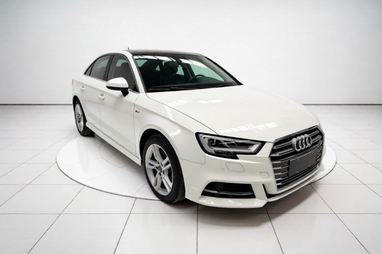 Used Audi A3 2020 Limousine 35 TFSI Fashion Edition China VI Emission Standard Front Right 45 Deg