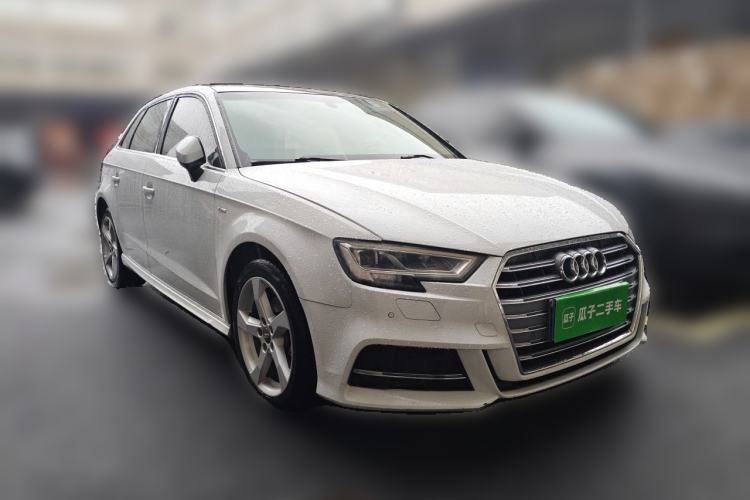 Used Audi A3 2020 Sportback 35 TFSI Fashion Edition China VI Emission Standard Front Right 45 Deg