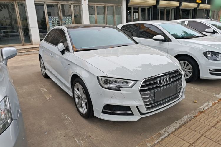 Used Audi A3 2020 Limousine 35 TFSI Fashion Edition China VI Emission Standard Front Right 45 Deg