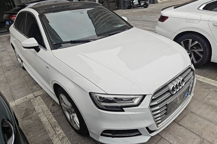Used Audi A3 2020 Limousine 35 TFSI Fashion Edition China VI Emission Standard Front Right 45 Deg