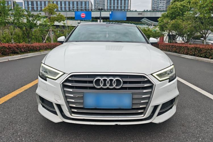 Used Audi A3 2020 Limousine 35 TFSI Fashion Edition China VI Emission Standard Front