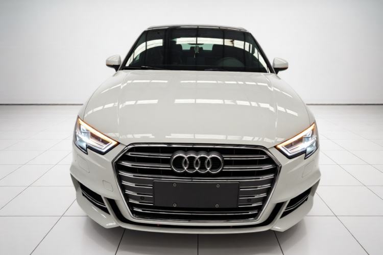 Used Audi A3 2020 Limousine 35 TFSI Fashion Edition China VI Emission Standard Front