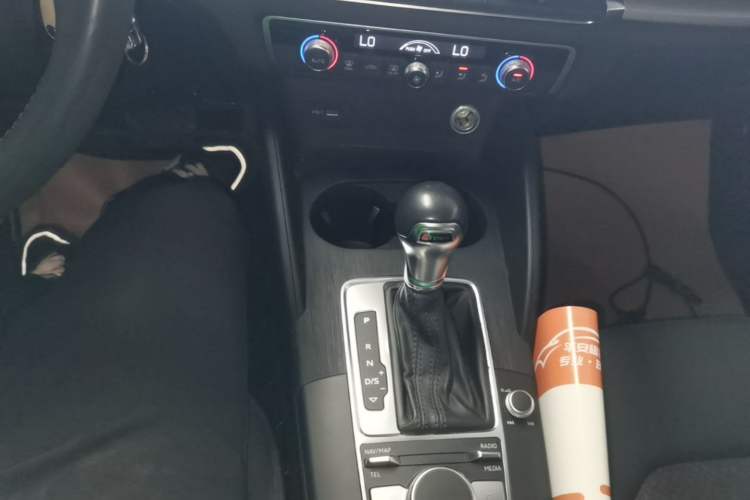 Used Audi A3 2020 Limousine 35 TFSI Ambition China VI Gear Lever