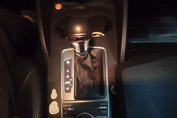Used Audi A3 2020 Sportback 35 TFSI Ambition China VI Gear Lever