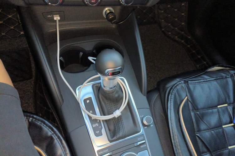 Used Audi A3 2020 Limousine 35 TFSI Ambition China VI Gear Lever
