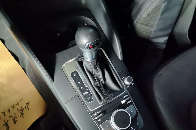 Used Audi A3 2020 Limousine 35 TFSI Ambition China VI Gear Lever