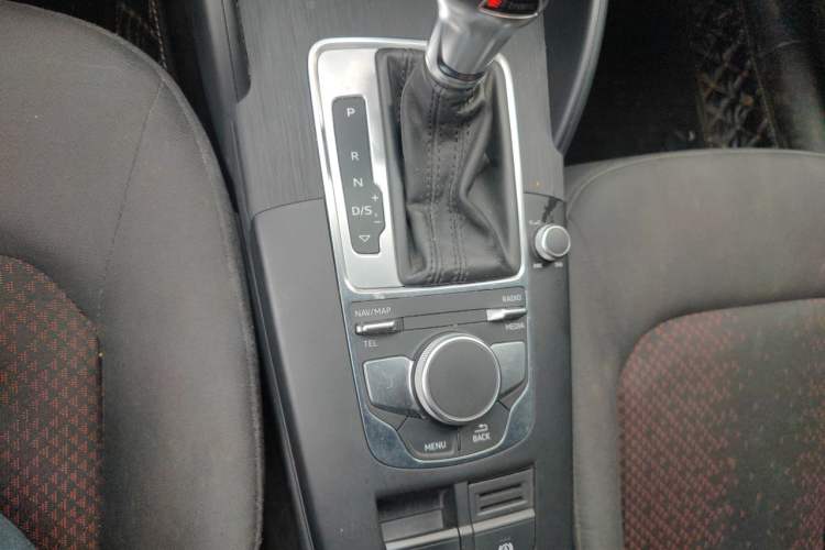 Used Audi A3 2020 Limousine 35 TFSI Ambition China V Gear Lever