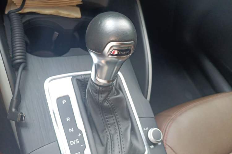 Used Audi A3 2020 Restyled Limousine 35 TFSI Ambition Version China VI Gear Lever