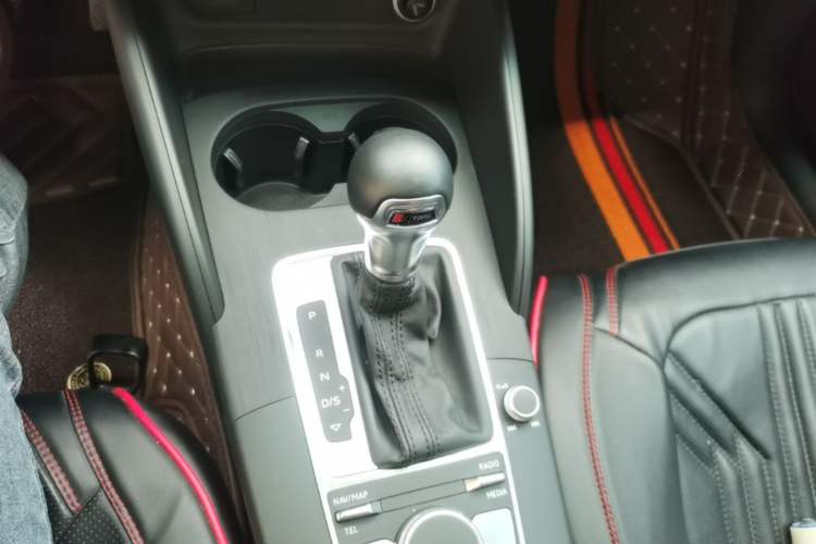 Used Audi A3 2020 Restyled Limousine 35 TFSI Ambition Version China VI Gear Lever