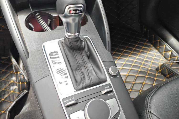 Used Audi A3 2020 Restyled Limousine 35 TFSI Ambition Version China VI Gear Lever