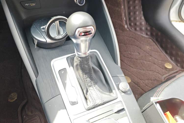 Used Audi A3 2020 Sportback 35 TFSI Ambition China VI Gear Lever
