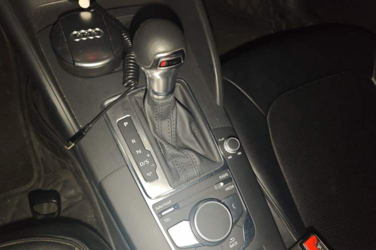 Used Audi A3 2020 Restyled Limousine 35 TFSI Ambition Version China VI Gear Lever