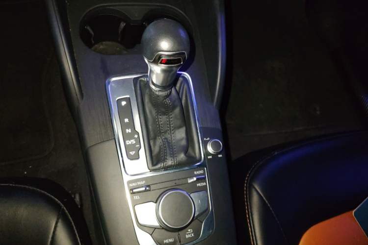 Used Audi A3 2020 Limousine 35 TFSI Ambition China VI Gear Lever
