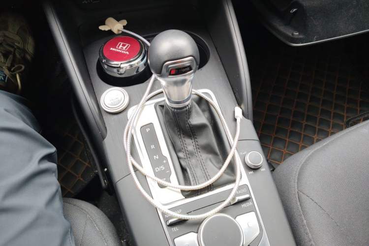 Used Audi A3 2020 Sportback 35 TFSI Ambition China VI Gear Lever