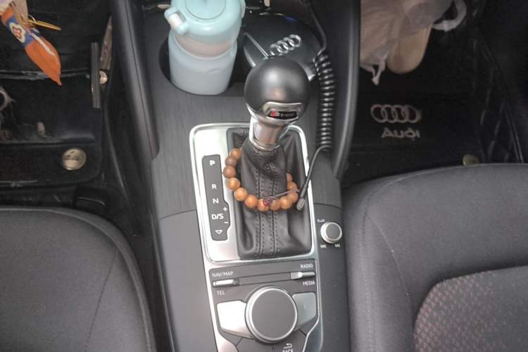 Used Audi A3 2020 Limousine 35 TFSI Ambition China VI Gear Lever