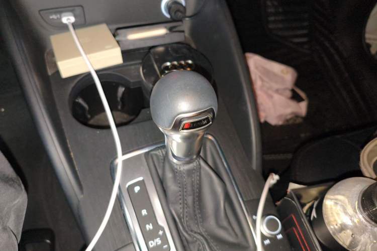 Used Audi A3 2020 Sportback 35 TFSI Ambition China VI Gear Lever
