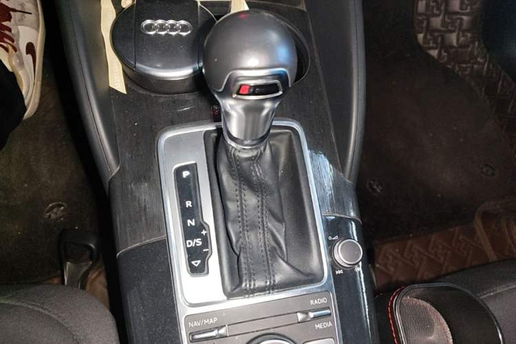 Used Audi A3 2020 Sportback 35 TFSI Ambition China VI Gear Lever