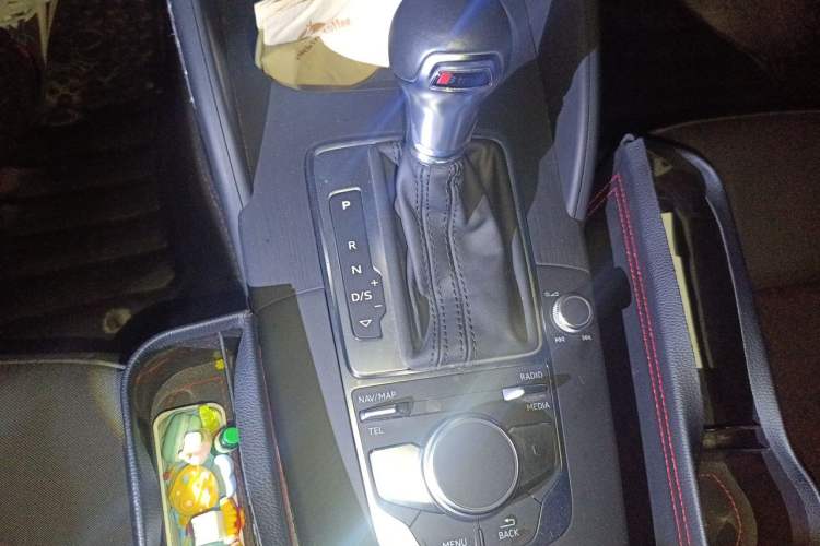 Used Audi A3 2020 Limousine 35 TFSI Ambition China VI Gear Lever