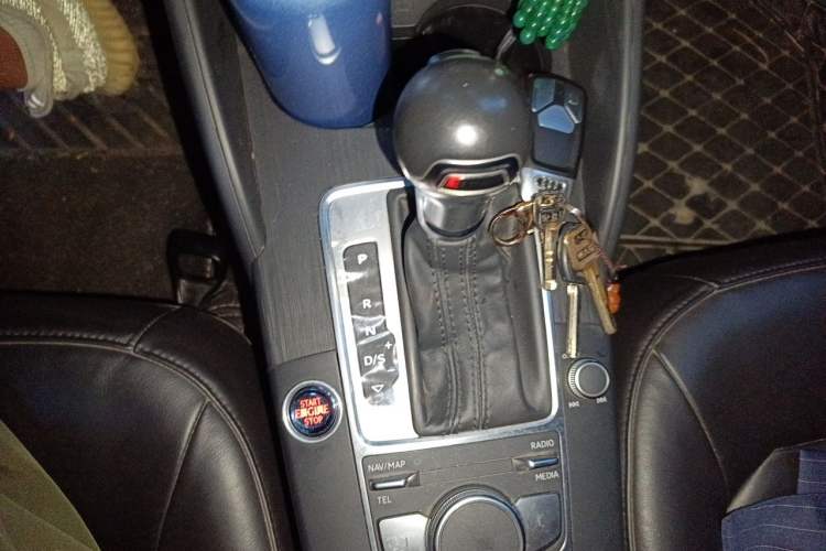 Used Audi A3 2020 Limousine 35 TFSI Ambition China VI Gear Lever