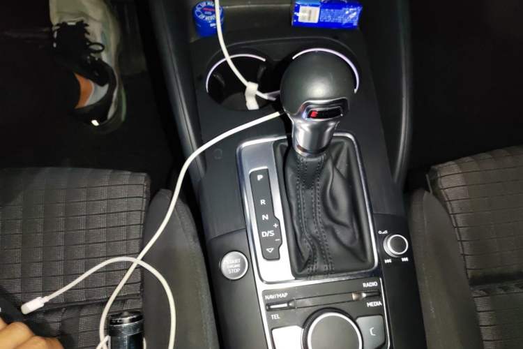 Used Audi A3 2020 Limousine 35 TFSI Sporty Version China VI Gear Lever