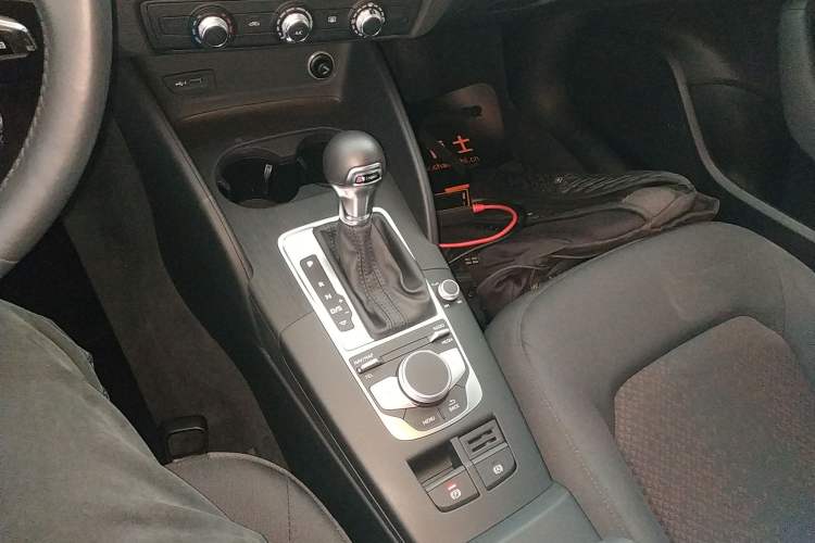 Used Audi A3 2020 Limousine 35 TFSI Ambition China VI Gear Lever