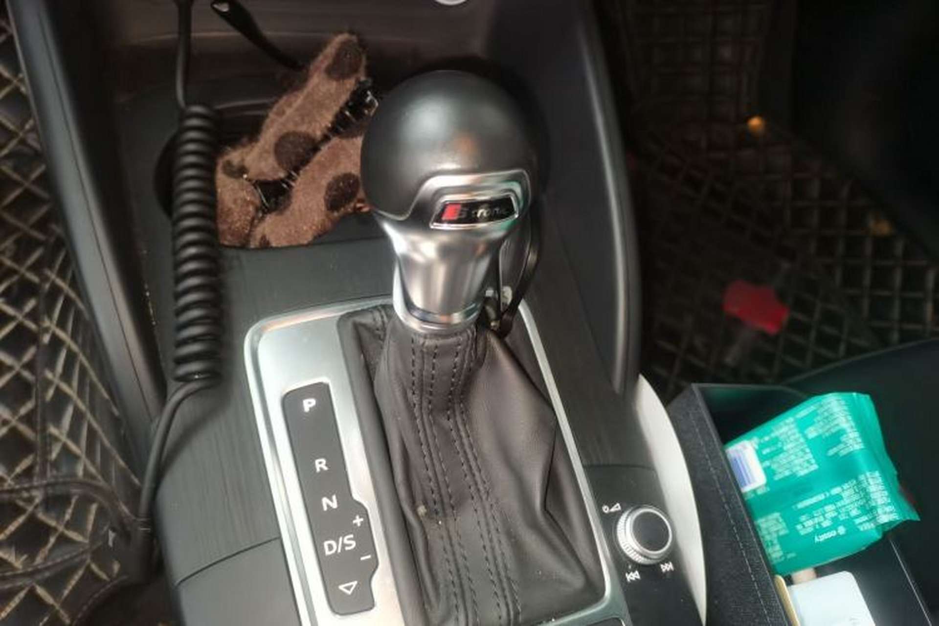 Used Audi A3 2020 Limousine 35 TFSI Fashion Edition China VI Emission Standard Gear Lever