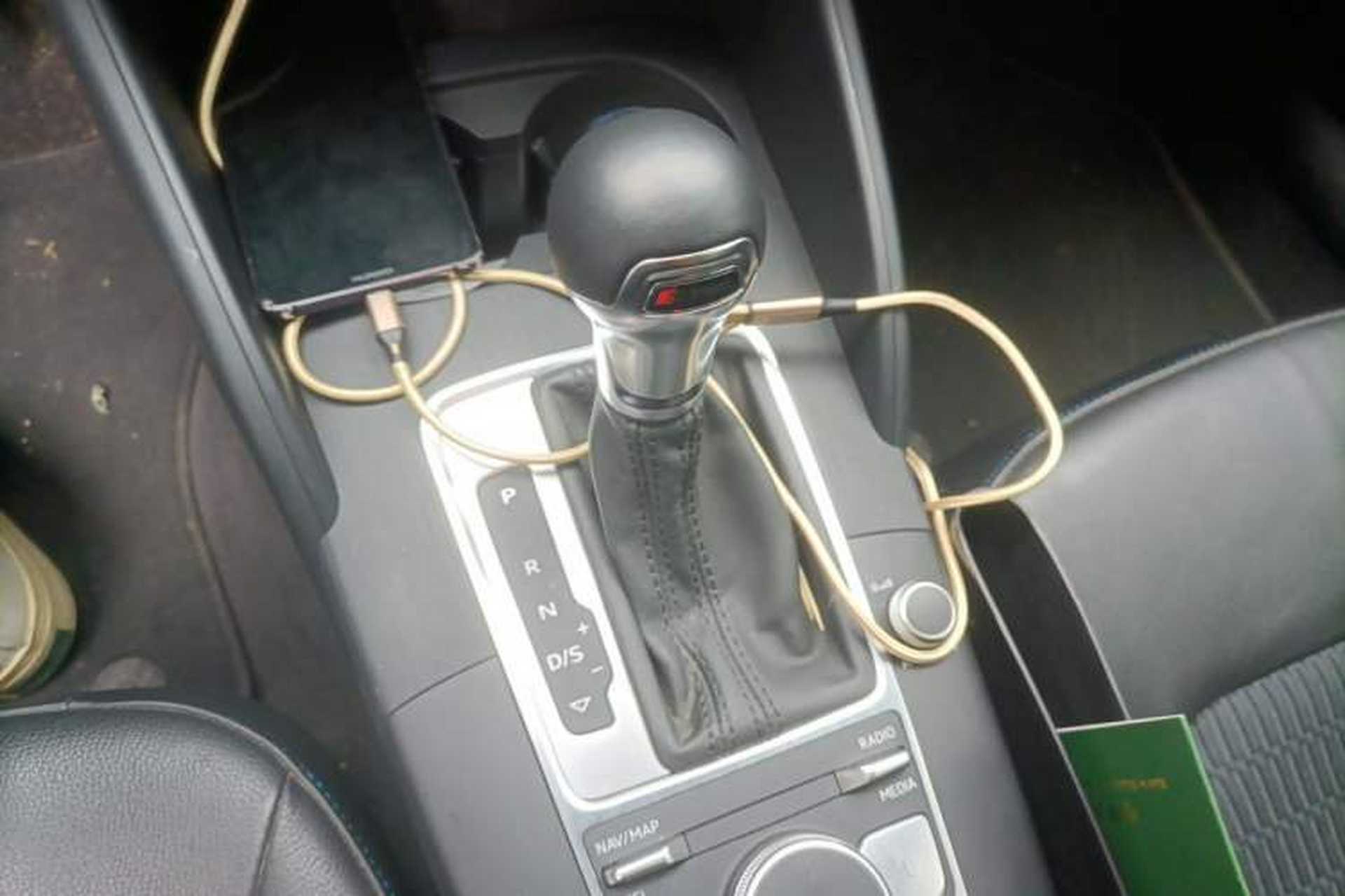 Used Audi A3 2020 Sportback 35 TFSI Fashion Edition China VI Emission Standard Gear Lever