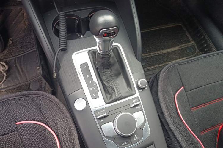 Used Audi A3 2020 Limousine 35 TFSI Sporty Version China VI Gear Lever