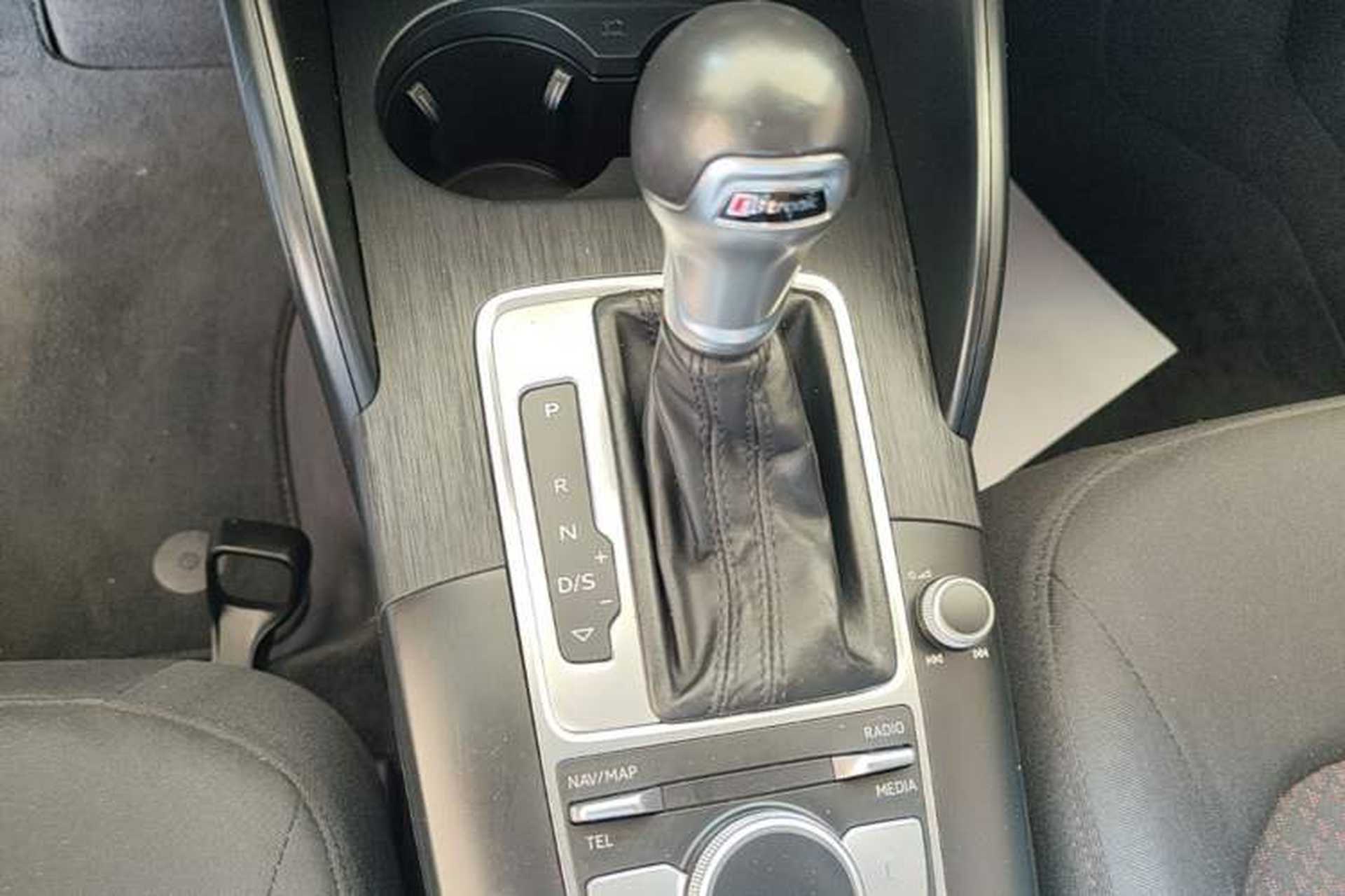 Used Audi A3 2020 Limousine 35 TFSI Ambition China VI Gear Lever