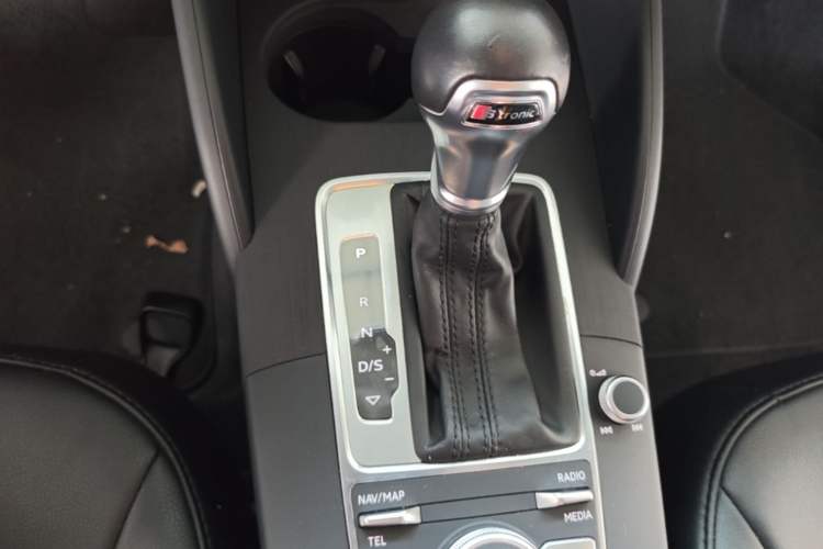 Used Audi A3 2020 Restyled Limousine 35 TFSI Ambition Version China VI Gear Lever