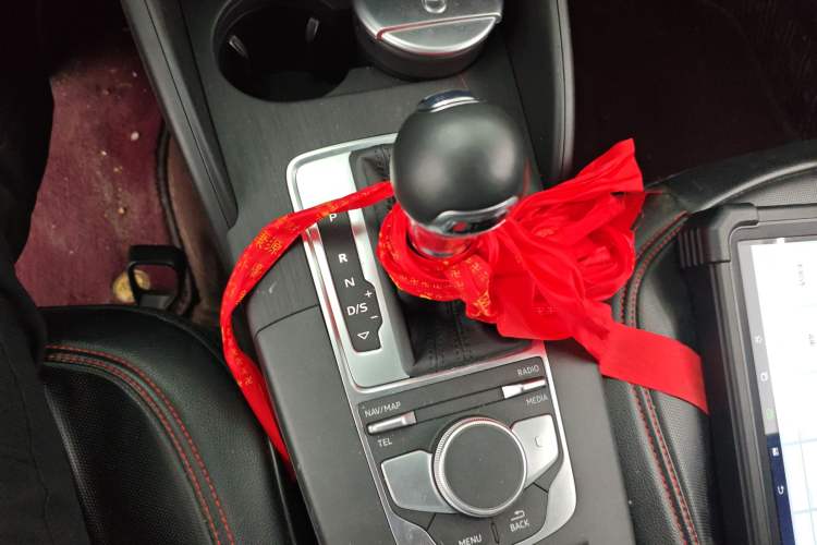 Used Audi A3 2020 Sportback 35 TFSI Ambition China VI Gear Lever