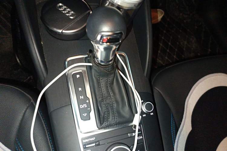 Used Audi A3 2020 Sportback 35 TFSI Fashion Edition China VI Emission Standard Gear Lever