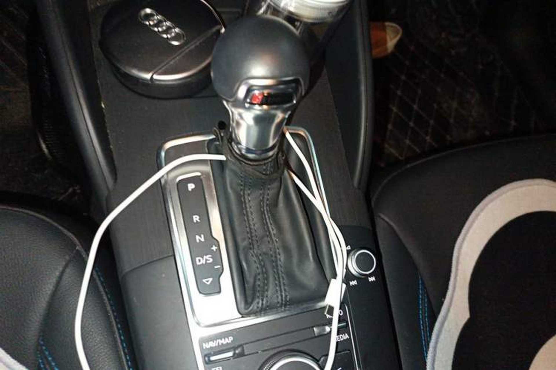Used Audi A3 2020 Sportback 35 TFSI Fashion Edition China VI Emission Standard Gear Lever