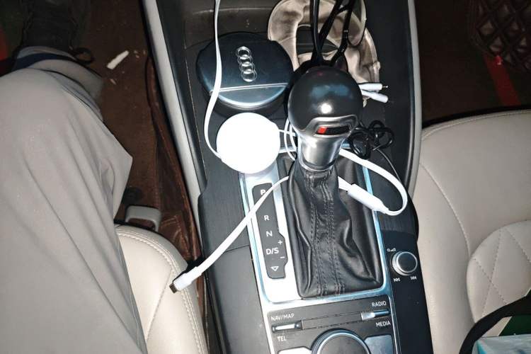 Used Audi A3 2020 Restyled Sportback 35 TFSI Entry-Level China VI Emission Standard Gear Lever