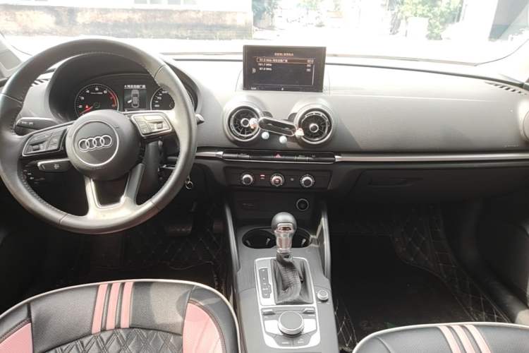 Used Audi A3 2020 Restyled Limousine 35 TFSI Ambition Version China VI Gear Lever