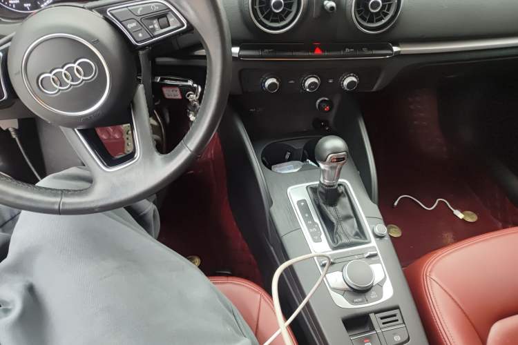 Used Audi A3 2020 Sportback 35 TFSI Ambition China VI Gear Lever