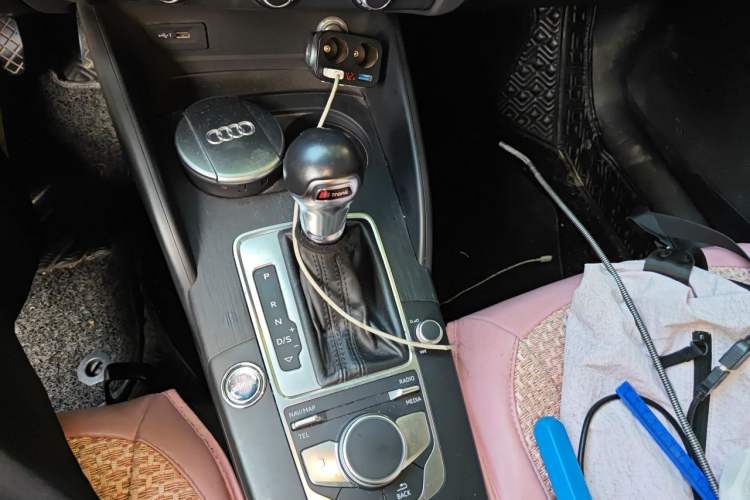 Used Audi A3 2020 Restyled Limousine 35 TFSI Ambition Version China VI Gear Lever
