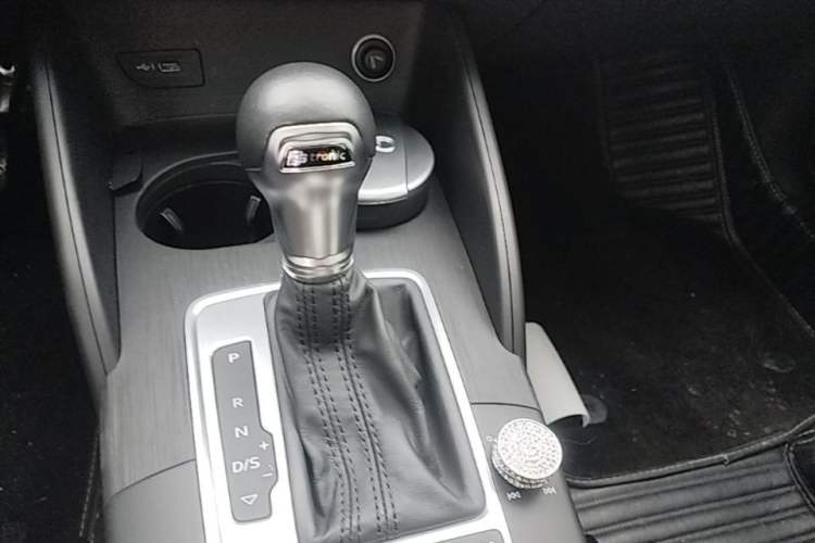 Used Audi A3 2020 Restyled Limousine 35 TFSI Ambition Version China VI Gear Lever