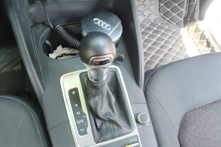 Used Audi A3 2020 Restyled Limousine 35 TFSI Ambition Version China VI Gear Lever