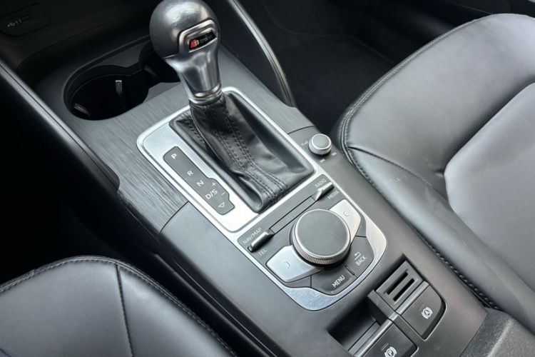 Used Audi A3 2020 Limousine 35 TFSI Ambition China VI Gear Lever