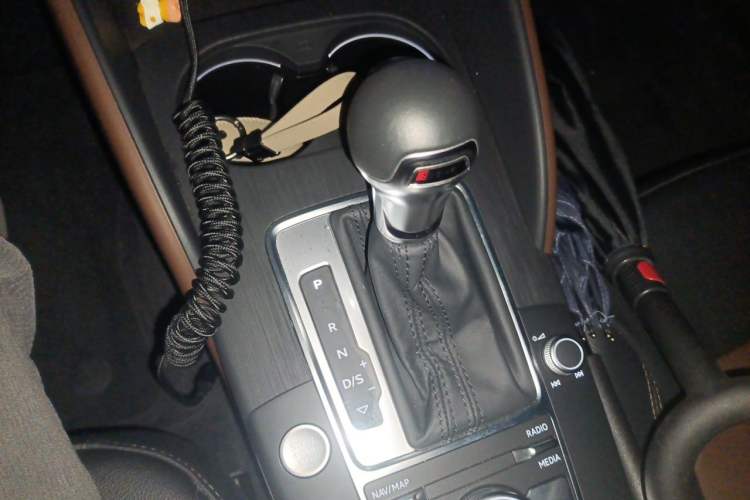Used Audi A3 2020 Sportback 35 TFSI Style Edition China VI Emission Standard Gear Lever