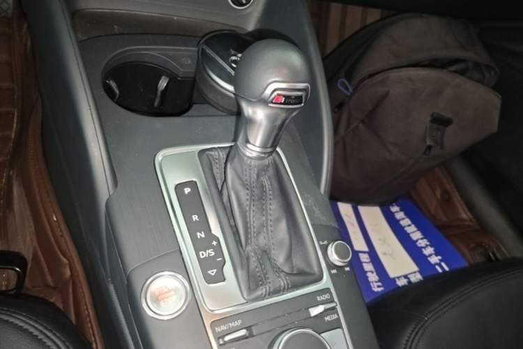 Used Audi A3 2020 Restyled Limousine 35 TFSI Ambition Version China VI Gear Lever