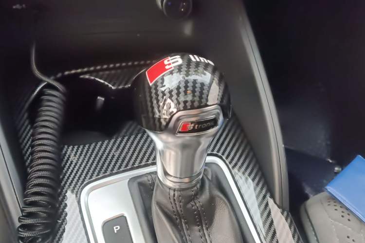 Used Audi A3 2020 Restyled Limousine 35 TFSI Ambition Version China VI Gear Lever