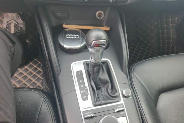 Used Audi A3 2020 Restyled Limousine 35 TFSI Ambition Version China VI Gear Lever