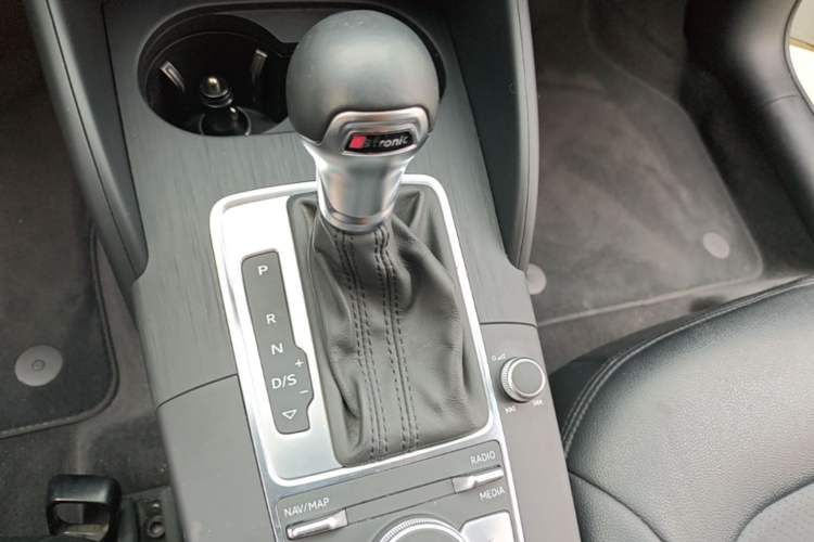 Used Audi A3 2020 Restyled Limousine 35 TFSI Ambition Version China VI Gear Lever