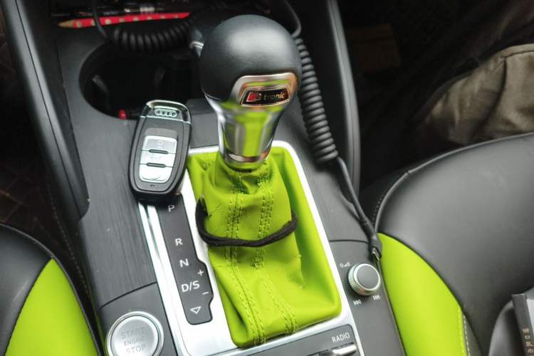 Used Audi A3 2020 Sportback 35 TFSI Fashion Edition China VI Emission Standard Gear Lever