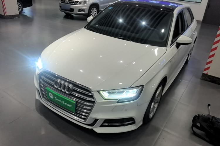 Used Audi A3 2020 Sportback 35 TFSI Fashion Edition China VI Emission Standard Guazi used car, China used car export, Used car for sale, Used cars, Cheapest cars for sale