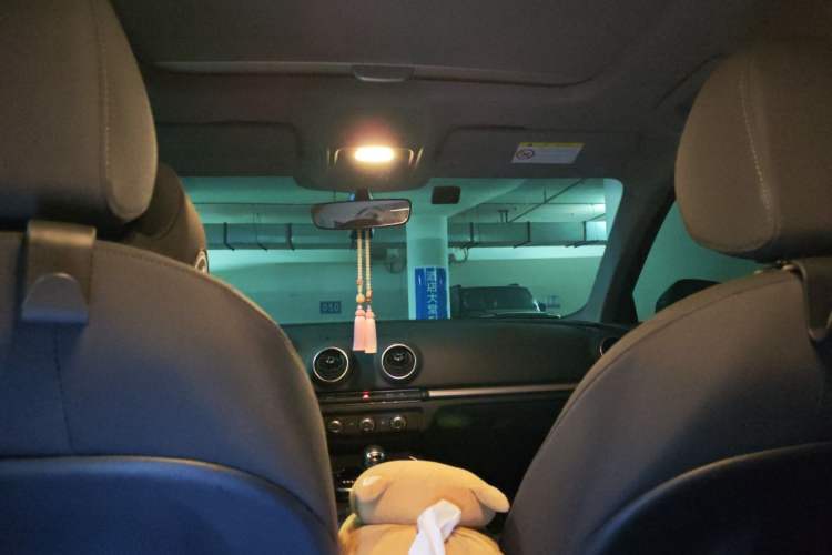 Used Audi A3 2020 Restyled Limousine 35 TFSI Ambition Version China VI Headliner